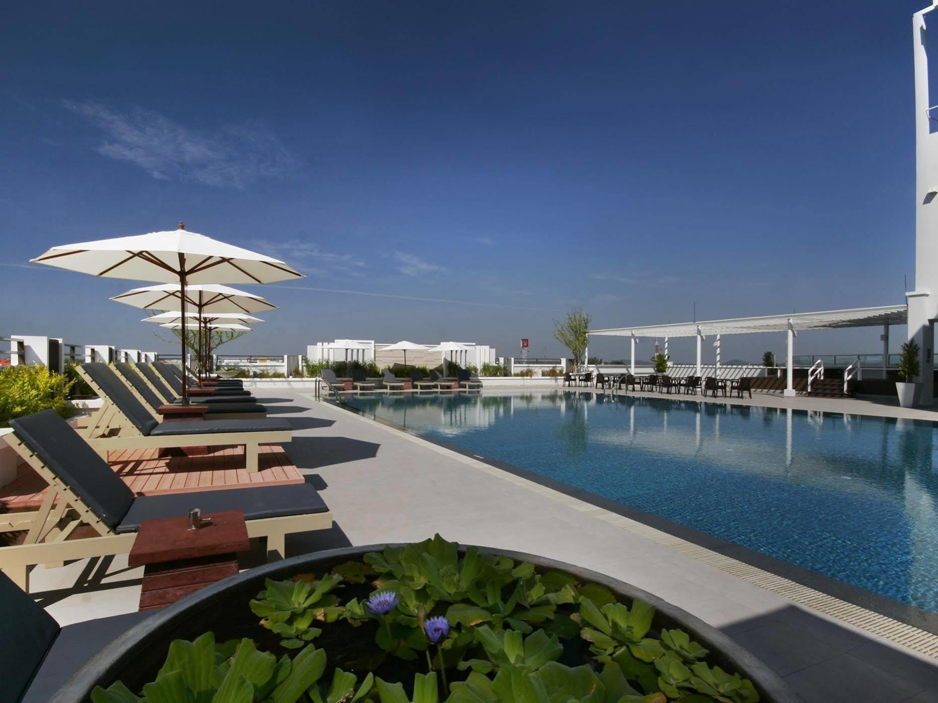 Kameo Grand Hotel & Serviced Apartment, Rayong Eksteriør bilde
