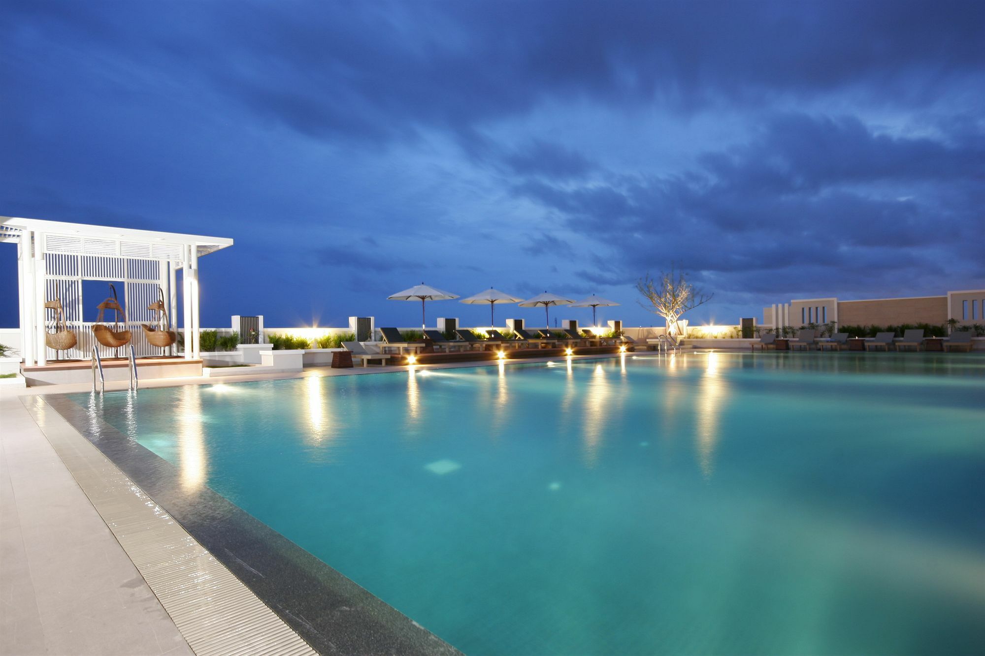 Kameo Grand Hotel & Serviced Apartment, Rayong Eksteriør bilde