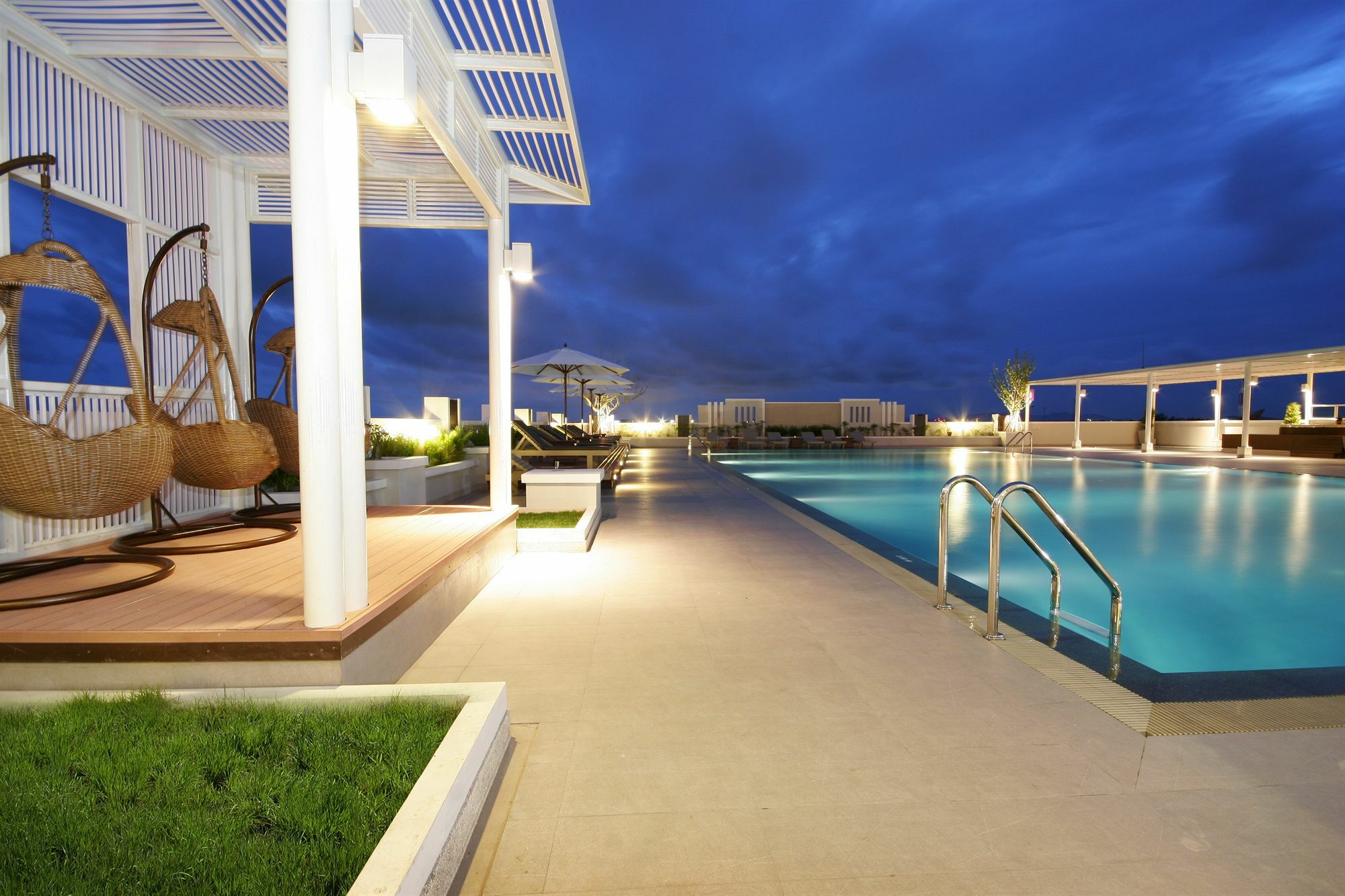 Kameo Grand Hotel & Serviced Apartment, Rayong Eksteriør bilde